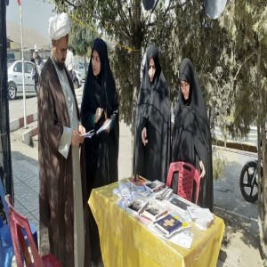 گزارش تصویری از حال و هوای خادمی در موکب آيت الله بهاری(ره) مستقر در ورودی شهر بهار