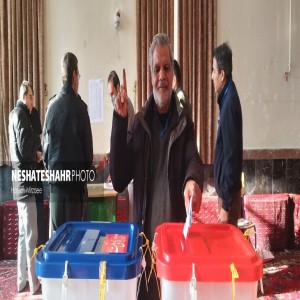 حال و هوای اولین ساعت رای گیری دوازده همین دوره مجلس شورای اسلامی و ششمین دوره مجلس خبرگان رهبری در شهر صالح آباد
