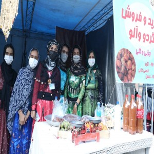 گزارش تصویری از جشنواره آلو و گردو در روستای حیدره قاضی خان