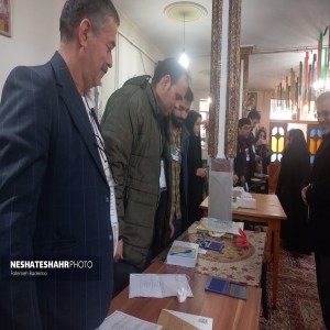 گزارش تصویری از حضور مردم بهار پای صندوق های رأی در شعبات اخذ رأی بهار