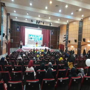قرارگاه فرهنگی بشری شهرستان بهار با برگزاری اولین همایش ویژه دختران جوان آغاز به کار کرد
