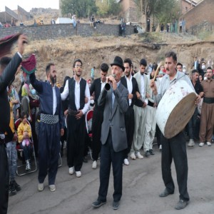 گزارش تصویری از جشنواره آلو و گردو در روستای حیدره قاضی خان