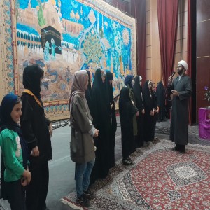 قرارگاه فرهنگی بشری شهرستان بهار با برگزاری اولین همایش ویژه دختران جوان آغاز به کار کرد