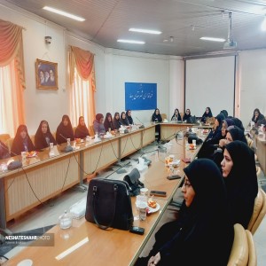 گزارش تصویری از نشست بصیرتی بانوان و تحکیم بنیان خانواده با فرماندار شهرستان بهار