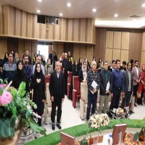 گزارش تصویری از نخستین دوره مشاعره ادبی "حدیث قند" در شهرستان بهار