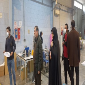 بازدید فرماندار شهرستان بهار از شرکت تولیدی تجهیزات پزشکی آویده رایان الوند
