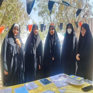 گزارش تصویری از حال و هوای خادمی در موکب آيت الله بهاری(ره) مستقر در ورودی شهر بهار