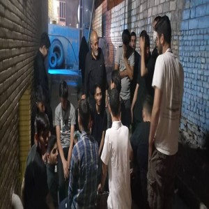 تصاویری از ایستگاه صلواتی آیت الله بهاری در ورودی بهار و ازدحام مسافرین و زائران