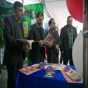 گزارش تصویری از بازدید مسئولین استانی و شهرستانی از نمایشگاه انقلاب در دبیرستان نمونه دولتی حجاب بهار