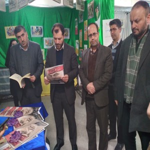 گزارش تصویری از بازدید مسئولین استانی و شهرستانی از نمایشگاه انقلاب در دبیرستان نمونه دولتی حجاب بهار