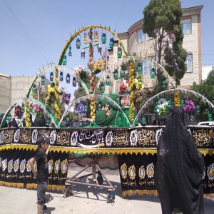 گزارش تصویری از برگزاری مراسم عزاداری روز عاشورا در بهار