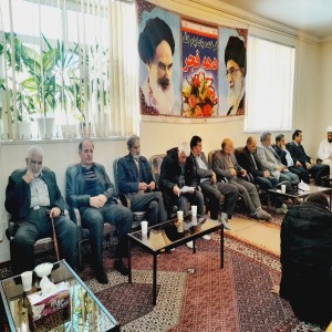 برگزاری برنامه جشن انقلاب و خاطره گویی در محل دفتر امام جمعه بهار