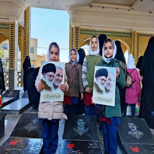 گزارش تصویری از حضور مردم لالجین در راهپیمایی ۲۲ بهمن