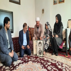 گزارش تصویری از برگزاری انجمن کتابخانه های عمومی شهرستان بهار به ریاست فرماندار شهرستان در کتابخانه گنجنامه روستای حسام آباد