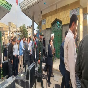 مراسم غبار رویی مزار شهدا به مناسبت آغاز هفته دفاع مقدس