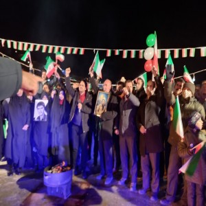بانگ الله اکبر در روستای حیدره قاضی خان به مناسبت ۲۲ بهمن