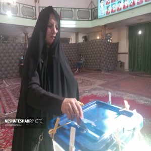 گزارش تصویری از حضور مردم بهار پای صندوق های رأی در شعبات اخذ رأی بهار