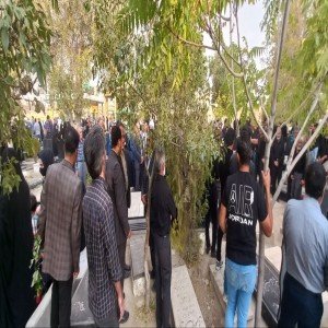 مراسم غبار رویی مزار شهدا به مناسبت آغاز هفته دفاع مقدس