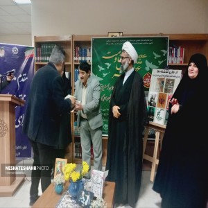 گزارش تصویری از برگزاری محفل عصر شعر عطر یاس مقاومت در کتابخانه آيت الله بهاری(ره) شهر بهار