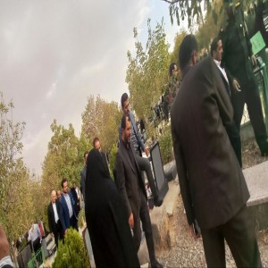 مراسم غبار رویی مزار شهدا به مناسبت آغاز هفته دفاع مقدس