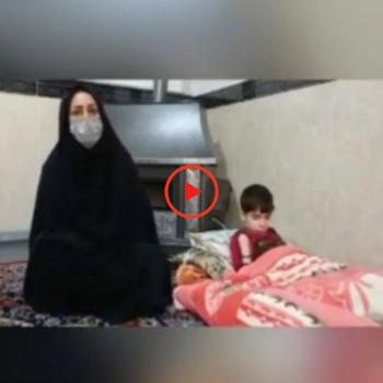 به مناسبت گرامیداشت روز پرستار و روز معلول؛روایت مادری که بی صبرانه بیش از ۲۰ سال است پرستاری فرزند معلولش را می کند